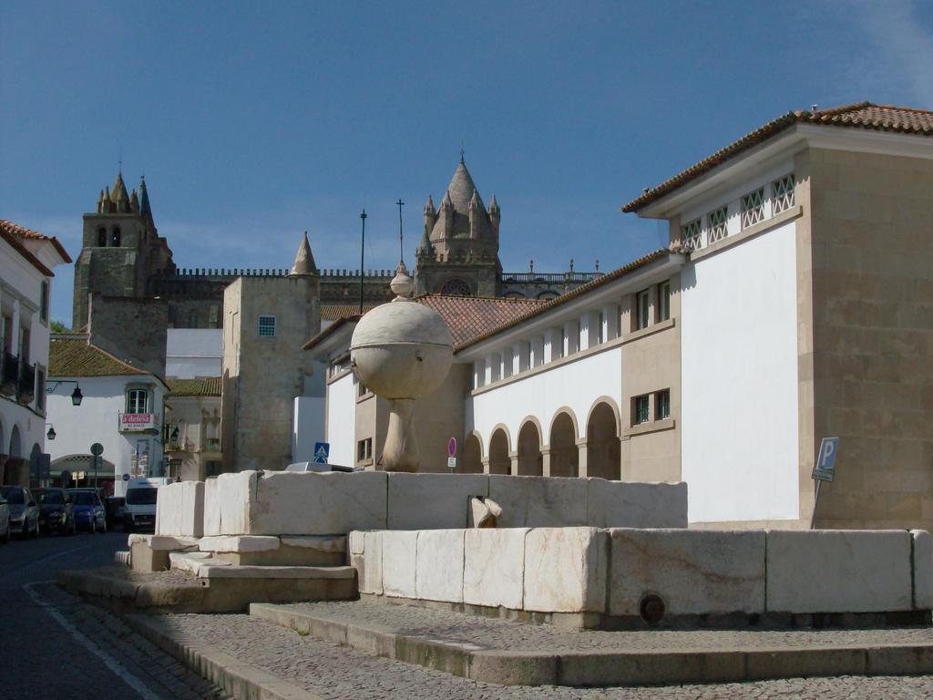 Ebora Home - Garage Free - Centro Historico Évora Esterno foto